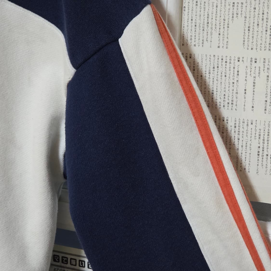 아디다스 빅로고 네이비 배색 후드티 상품이미지8