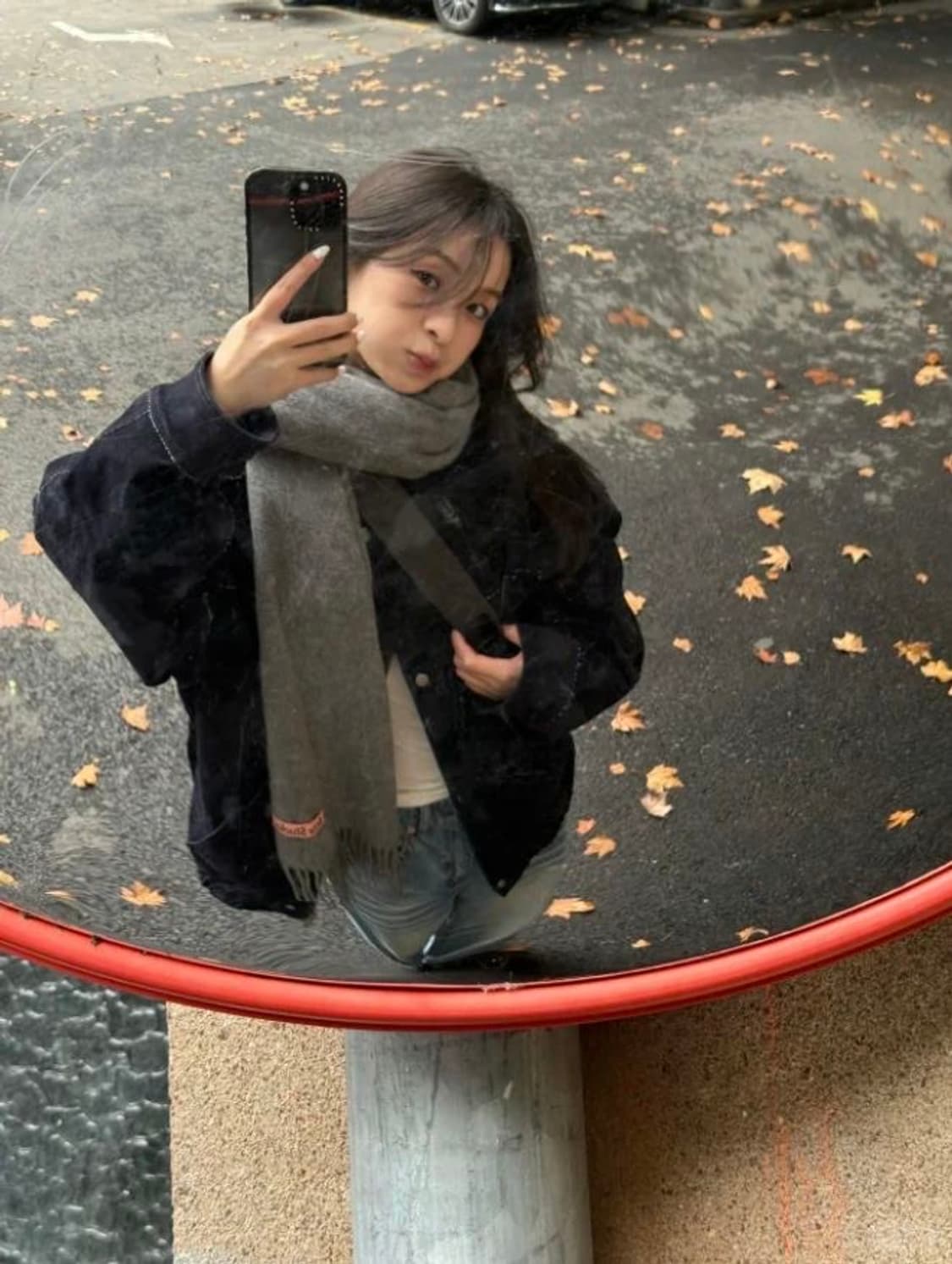 아크네 스튜디오 오버사이즈 프린지 머플러 스카프 와이드 (200x70) 상품이미지2