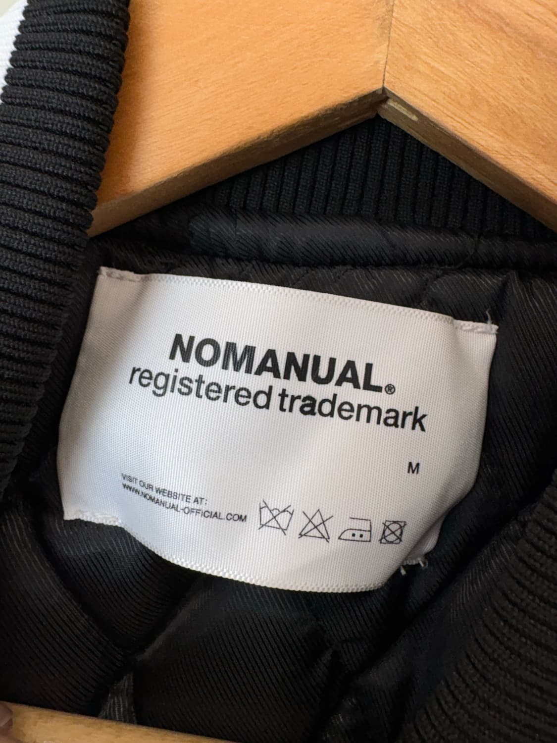 노매뉴얼 아치 로고 바시티 자켓 상품이미지7