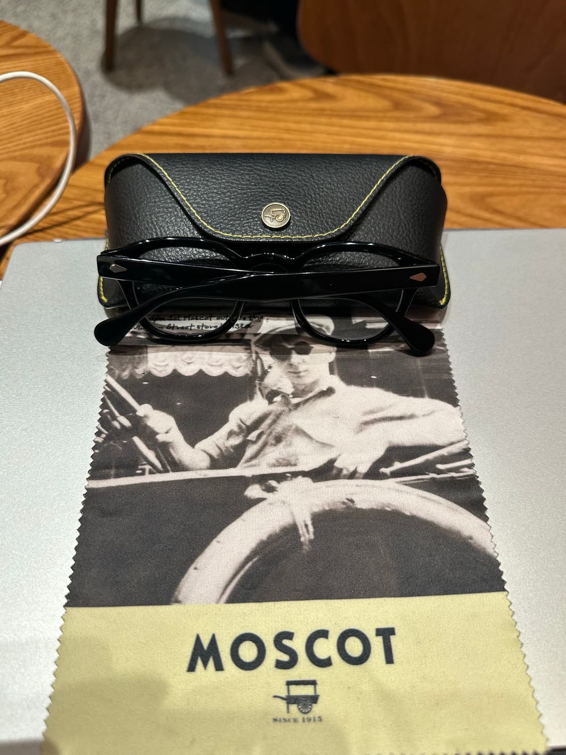 모스콧 렘토쉬 46사이즈 블랙 상품이미지3