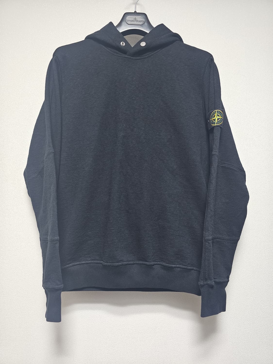 스톤아일랜드 올드 트리트먼트 후드티 24SS 상품이미지1