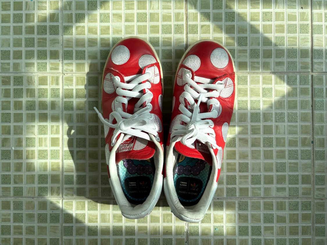 아디다스 레드도트 스니커즈 / Adidas Red Dot Sneakers 상품이미지1