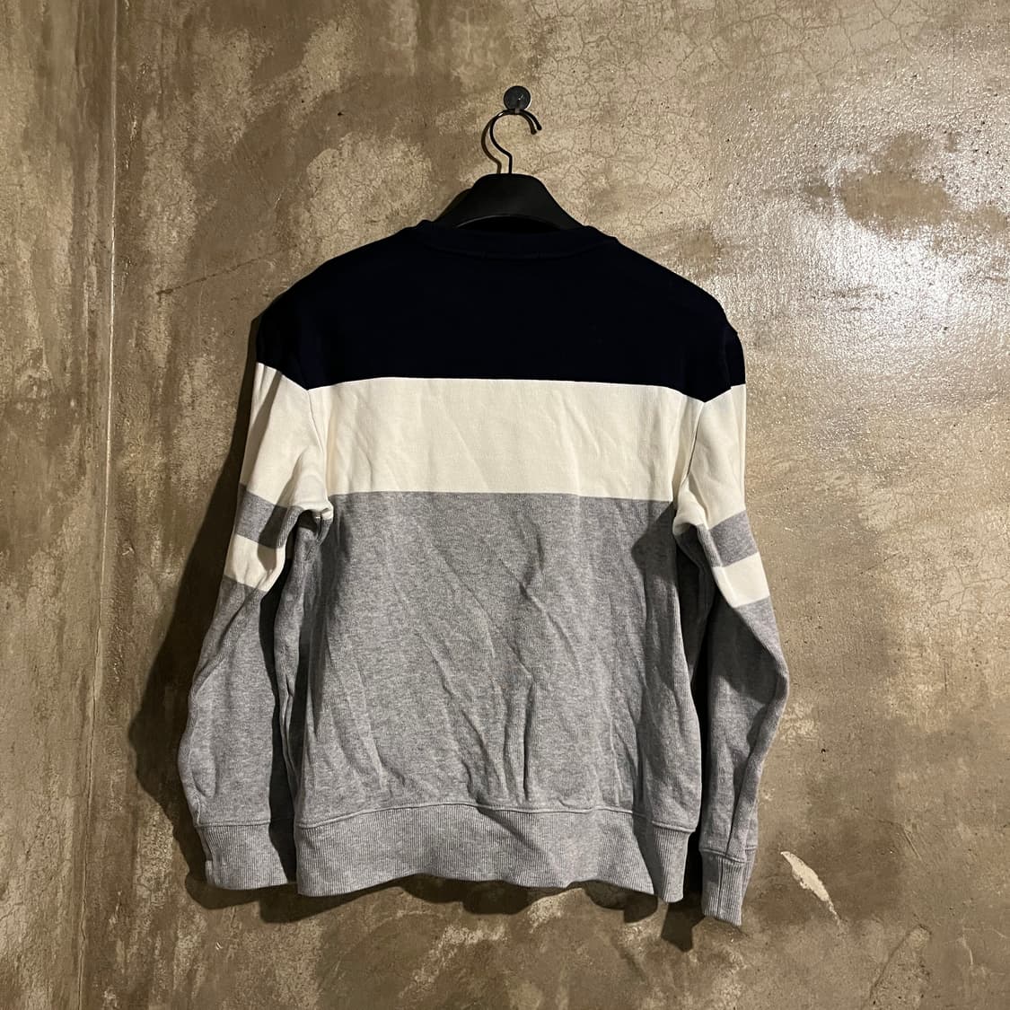 헤지스 맨투맨 상품이미지4