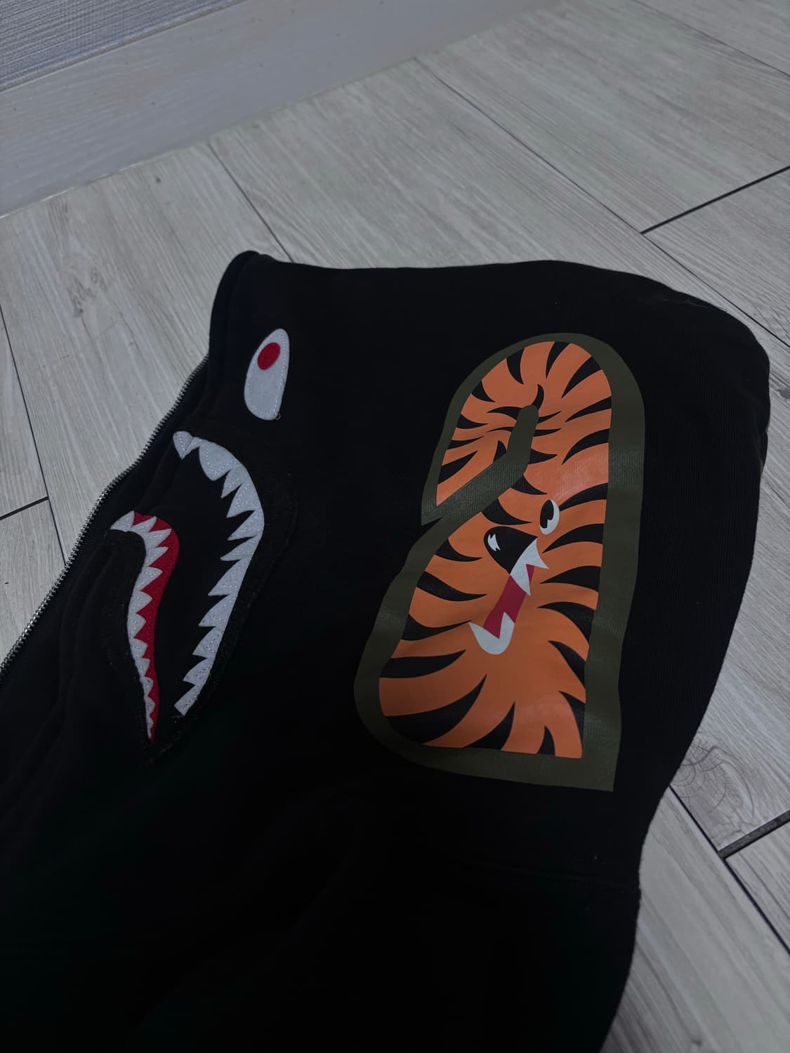 [정품] 베이프 샤크 녹계 후드집업 XL 상품이미지5