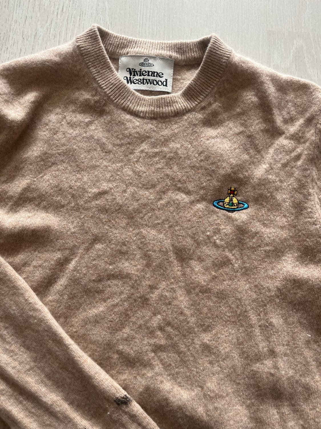 비비안웨스트우드 베이지 니트 상품이미지1