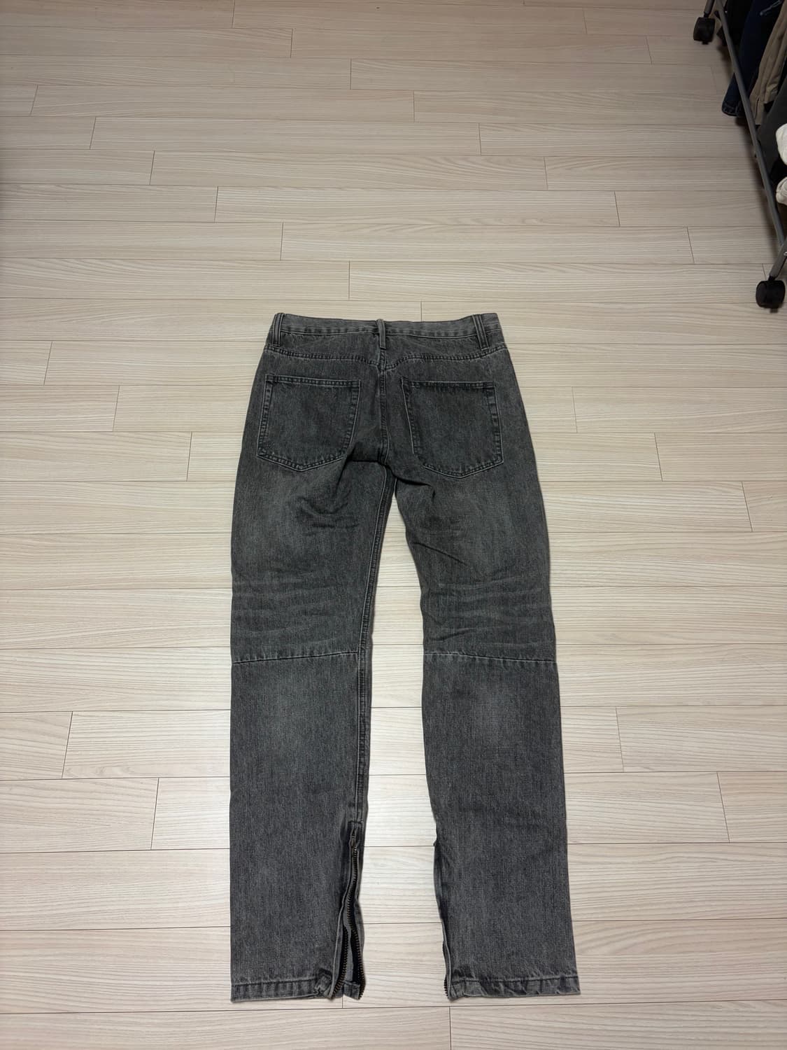 락시크 데미지 지퍼 디테일 데님 상품이미지2