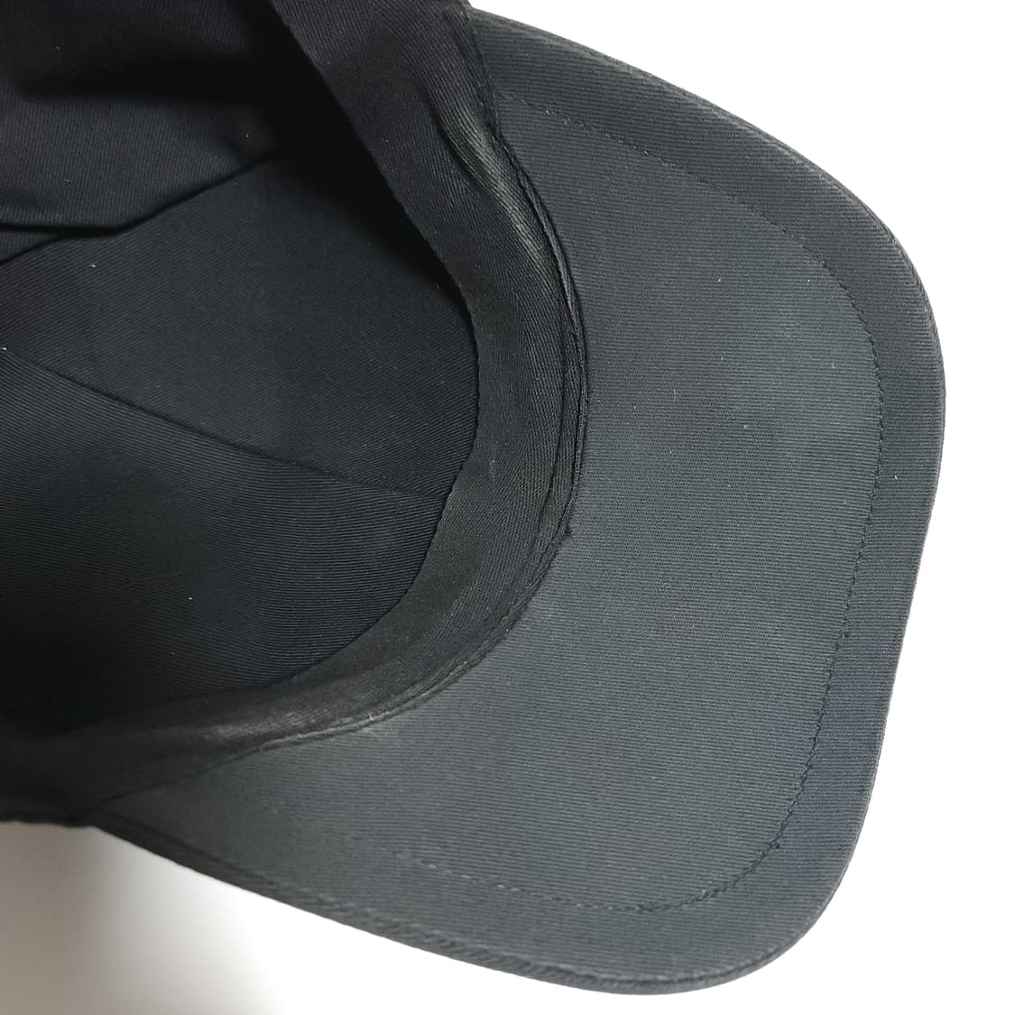 [M] 버버리 블랙 TB 자수 볼캡 모자 8017245 상품이미지6