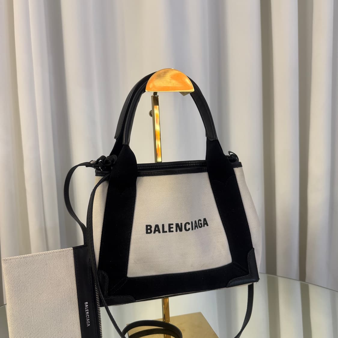 발렌시아가 카바스 xs 토트백 상품이미지2