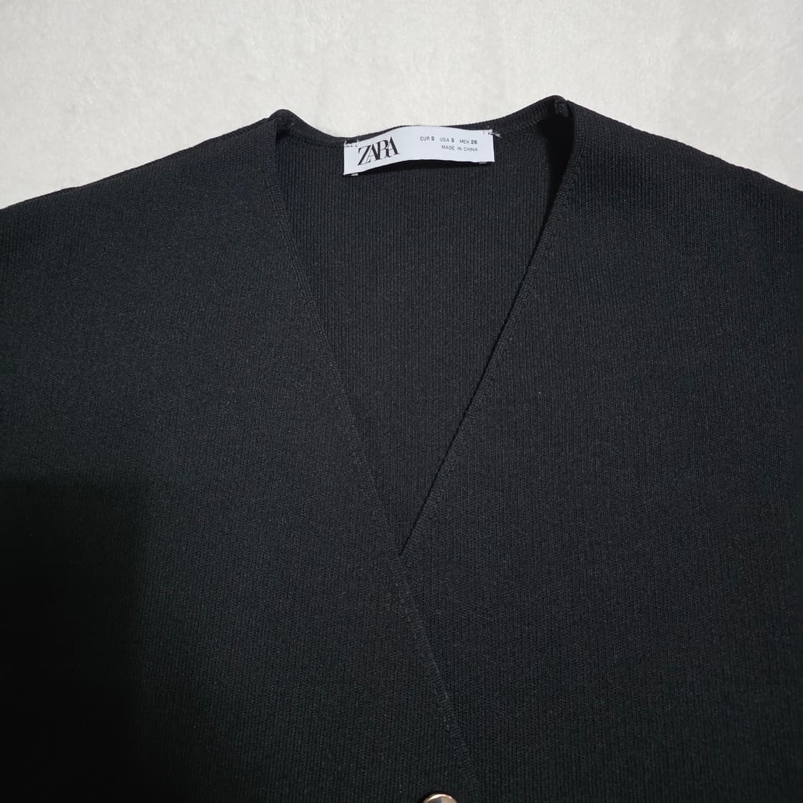 (S)여성 자라 반팔 금장 가디건 상품이미지3