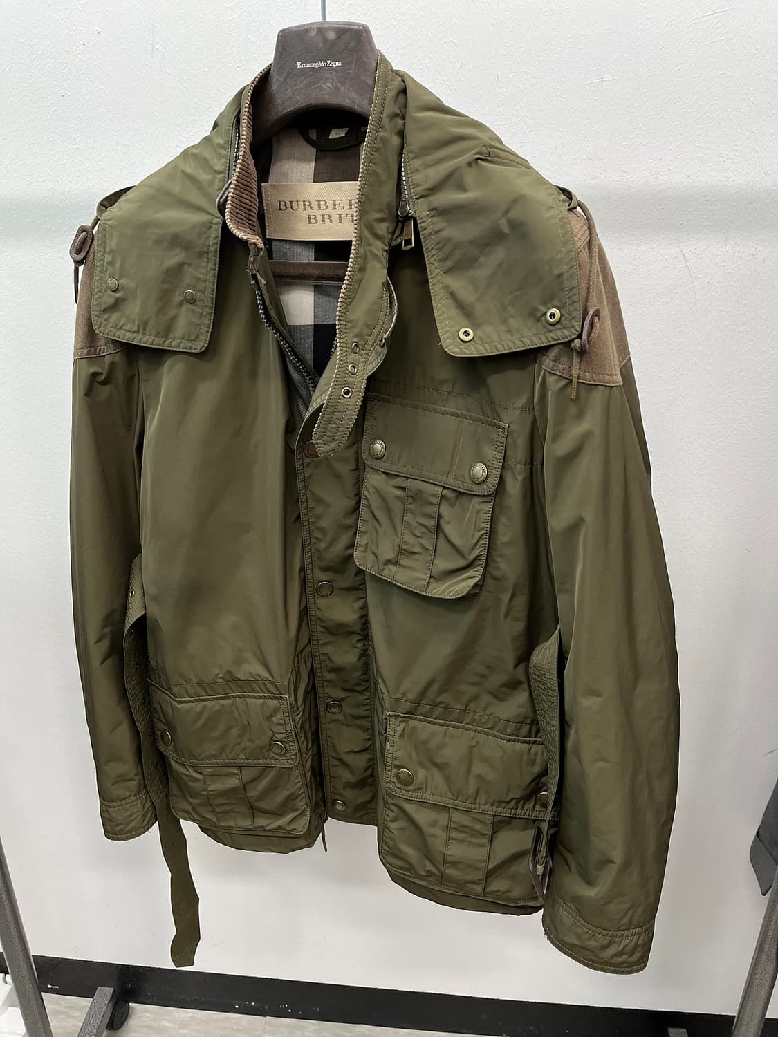 110) 버버리 벨티드 나일론자켓  상품이미지4