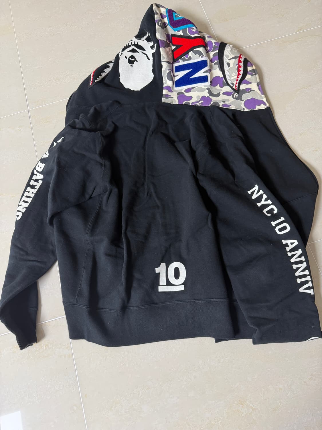 Bape 베이프 NYC 10주년 샤크 후드 블랙 상품이미지4