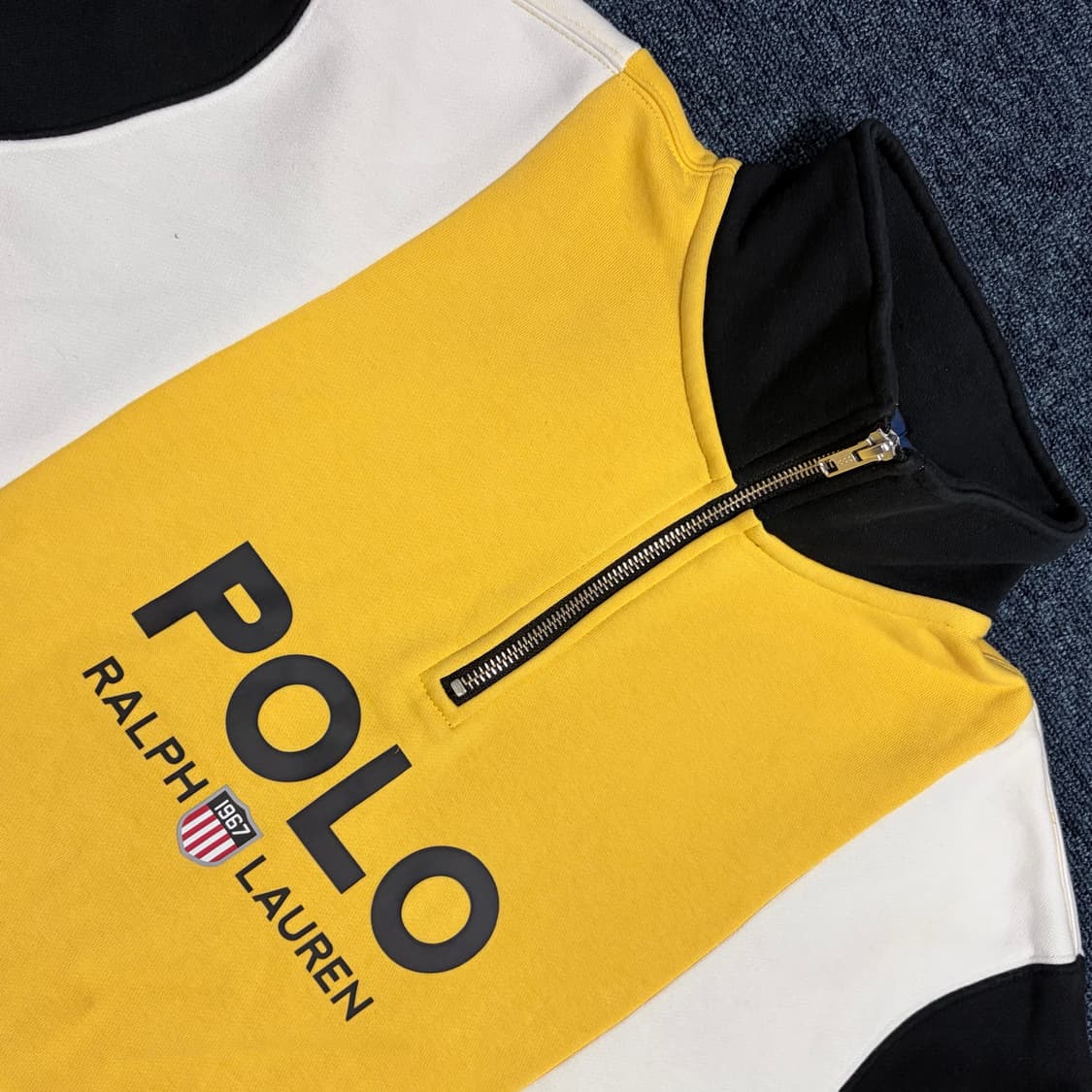 폴로 랄프로렌 쉴드 로고 반집업 맨투맨 상품이미지3