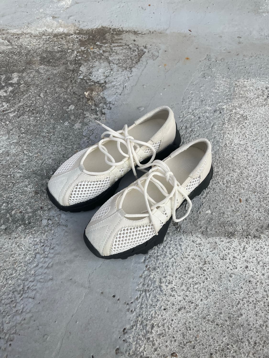 마뗑킴 MESH BALLET SNEAKERS 상품이미지1