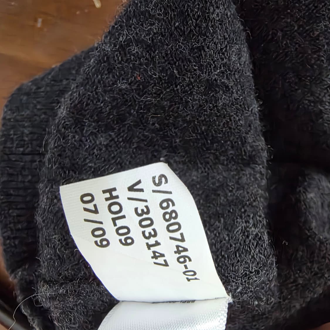 바나나리퍼블릭 메리노 울100 차콜그레이 브이넥 니트 상품이미지9