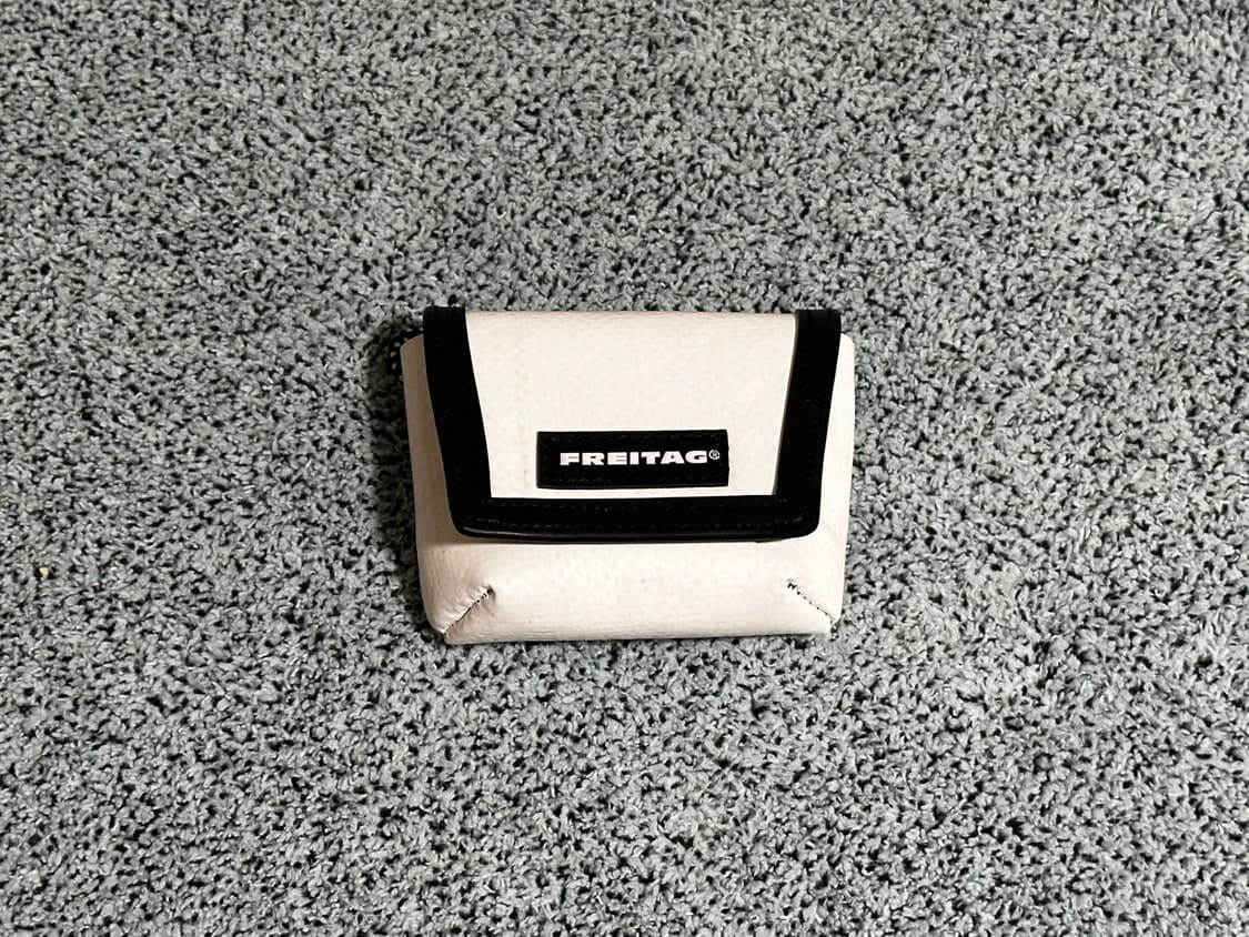 (NEW)새제품 프라이탁 올흰 미니 메신저 키링/에어팟 파우치키링 상품이미지2