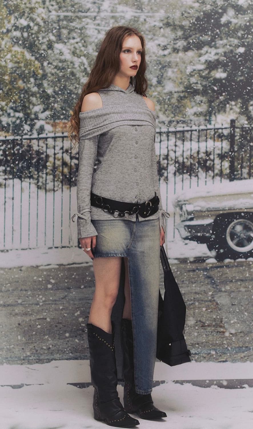 낫노잉NOTKNOWING Off Shoulder Button Hoodie 상품이미지2