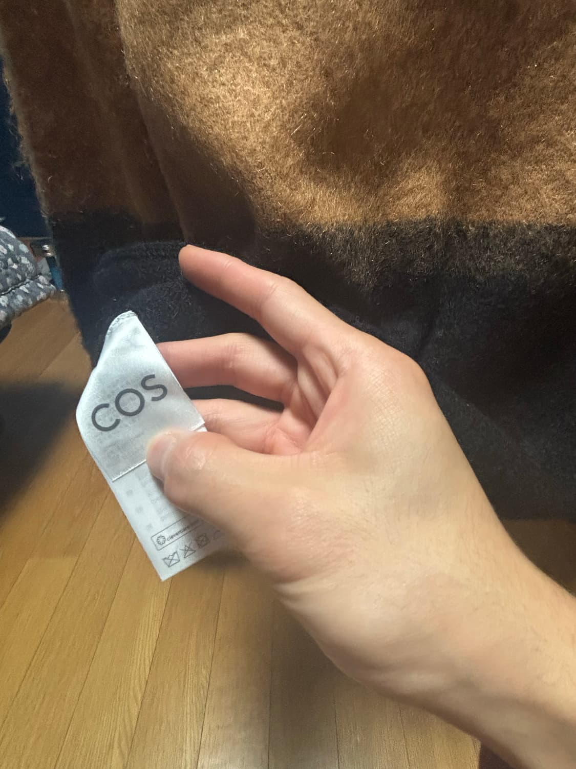 코스 모헤어 니트 래귤러핏 s사이즈 상품이미지3