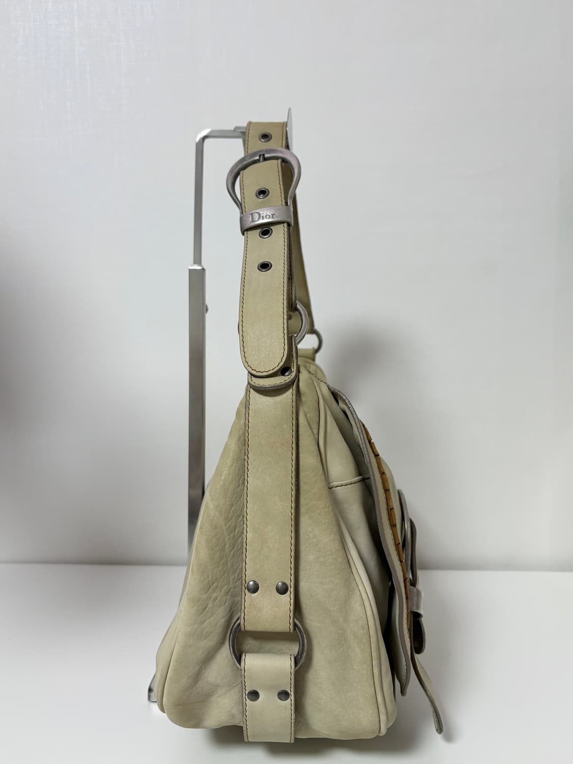 디올 가우초 새들백 베이지 상품이미지3