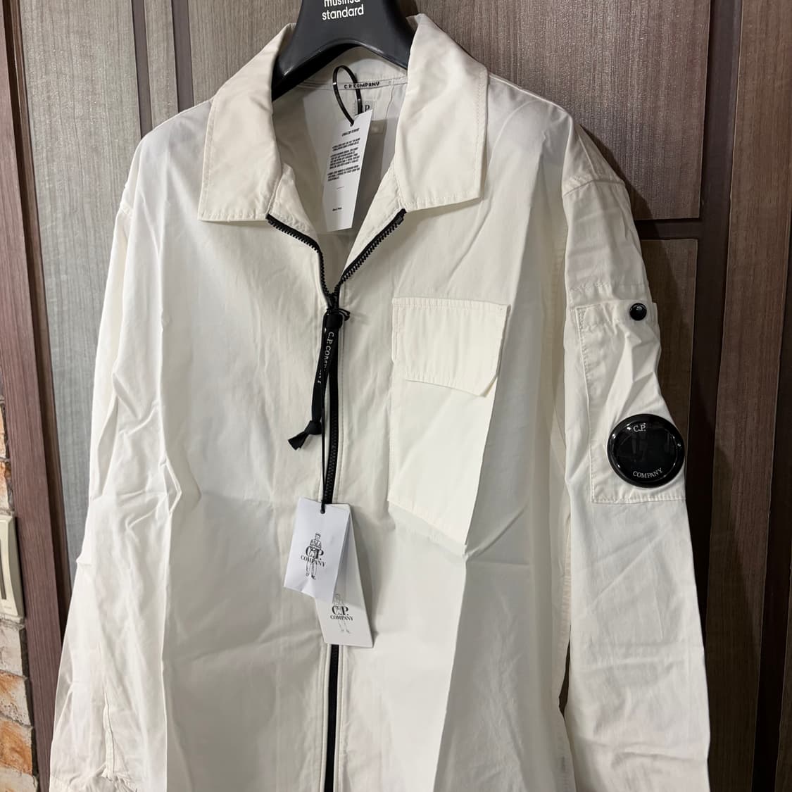 새상품(S)씨피컴퍼니 CP컴퍼니 렌즈 개버딘 오버서츠 화이트 상품이미지1