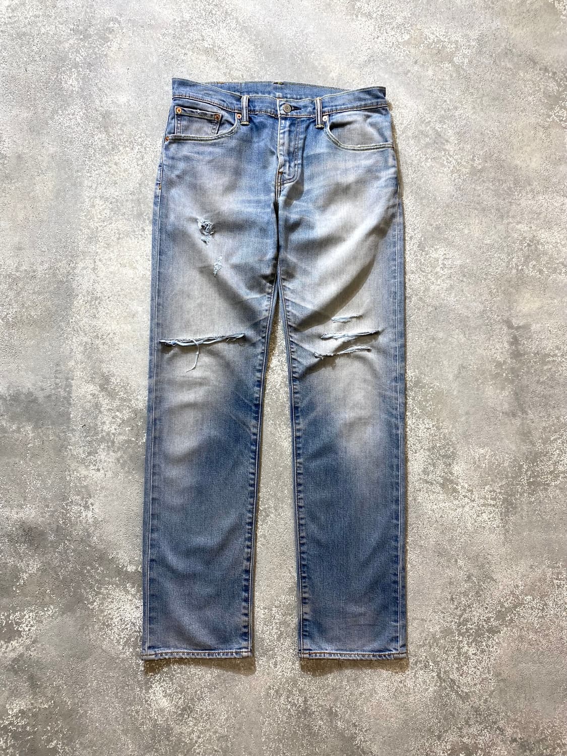 [32] Levi's 502 리바이스 레귤러핏 디스트레스드 데님팬츠 상품이미지1