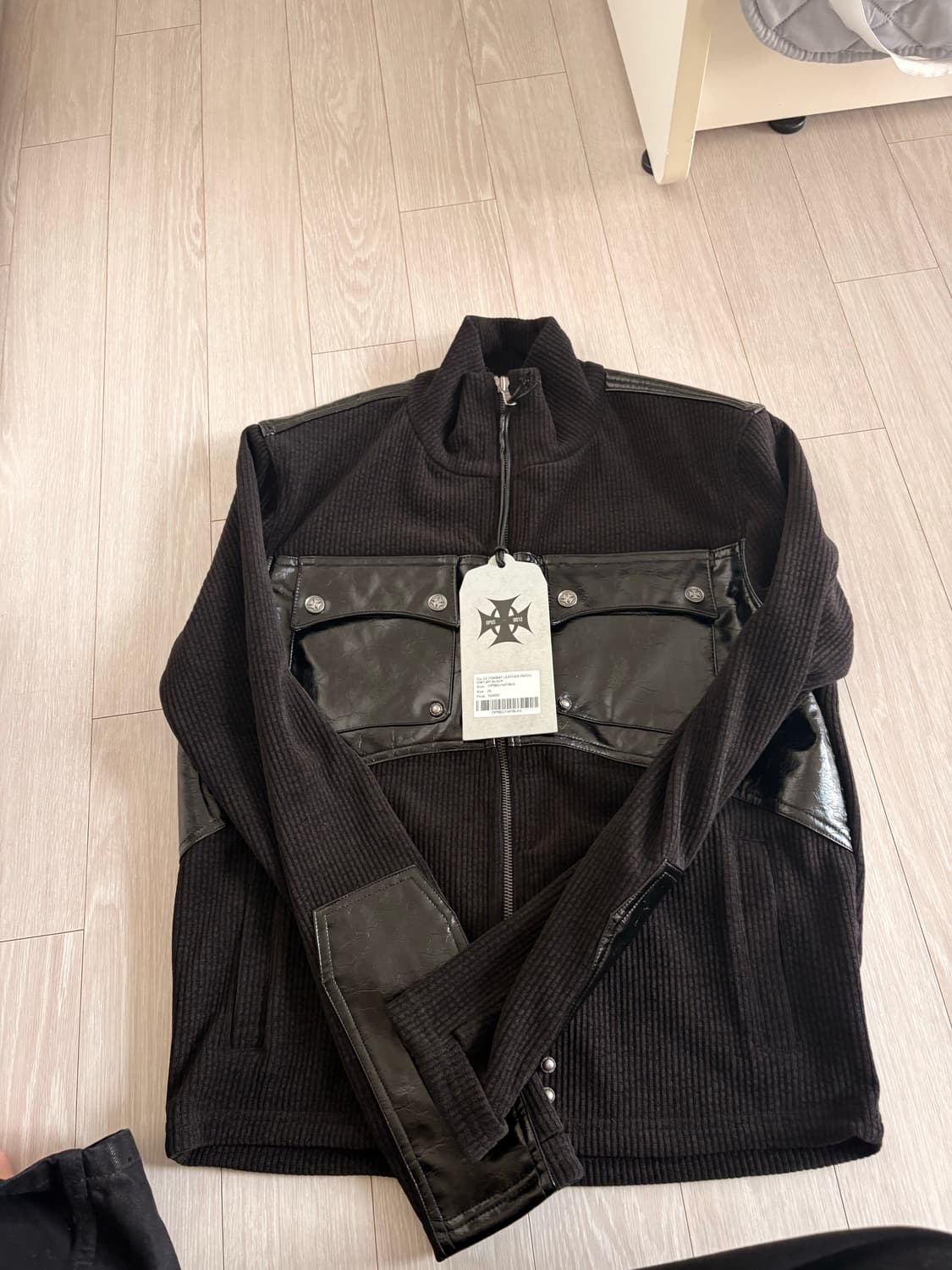 Op. 03 COMBAT LEATHER PATCH KNIT-ZIP BLA 상품이미지1