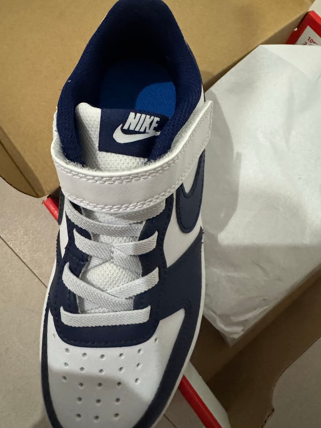 나이키 키즈 운동화 (코트버로우) 상품이미지4