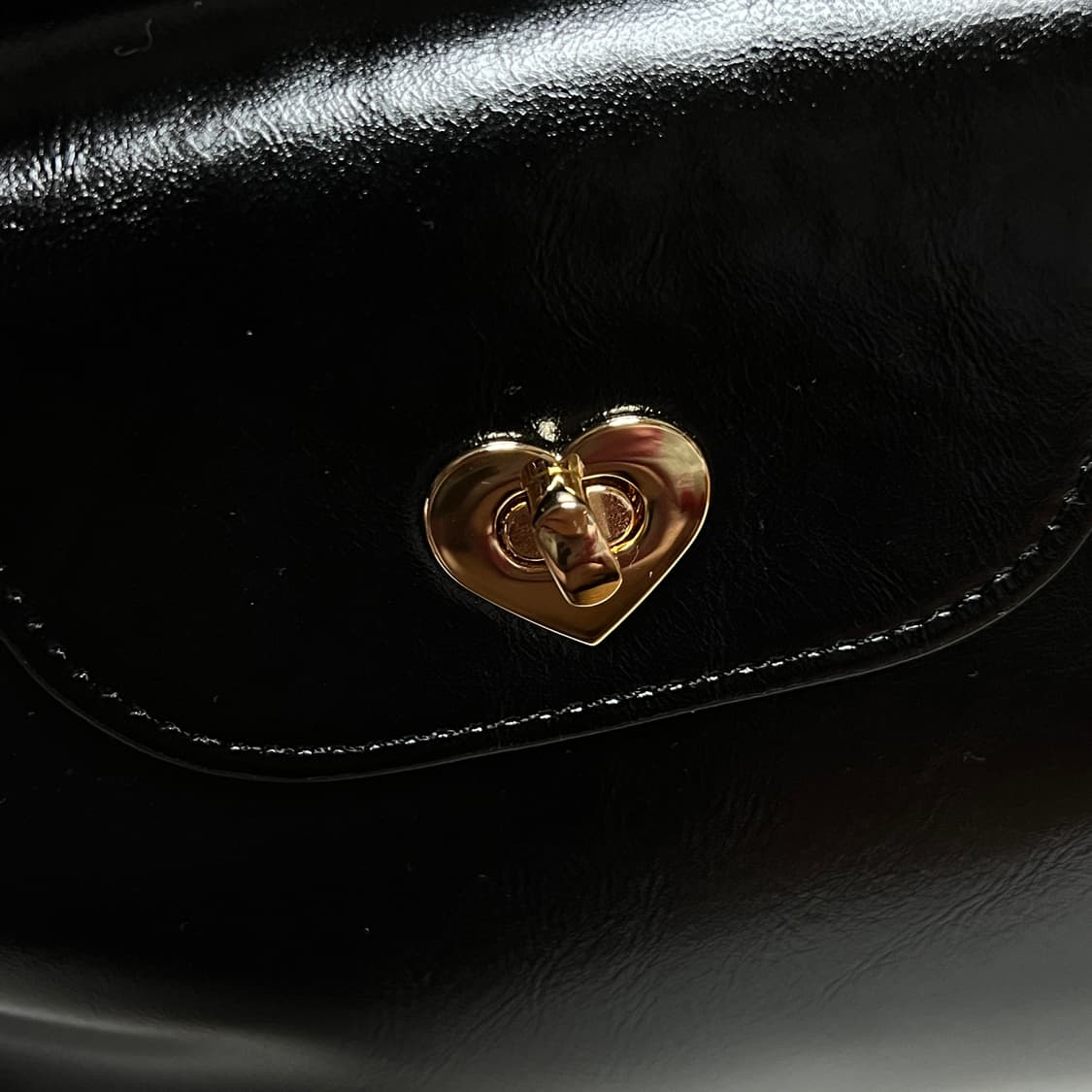 블랙 하트 미니 토트백 상품이미지3