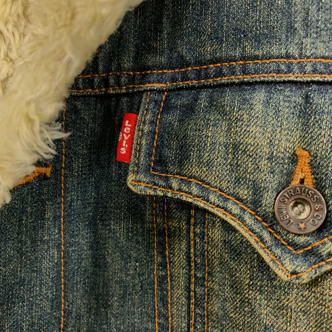 리바이스 레드탭 워싱 쉐르파 양털 데님 자켓 상품이미지4