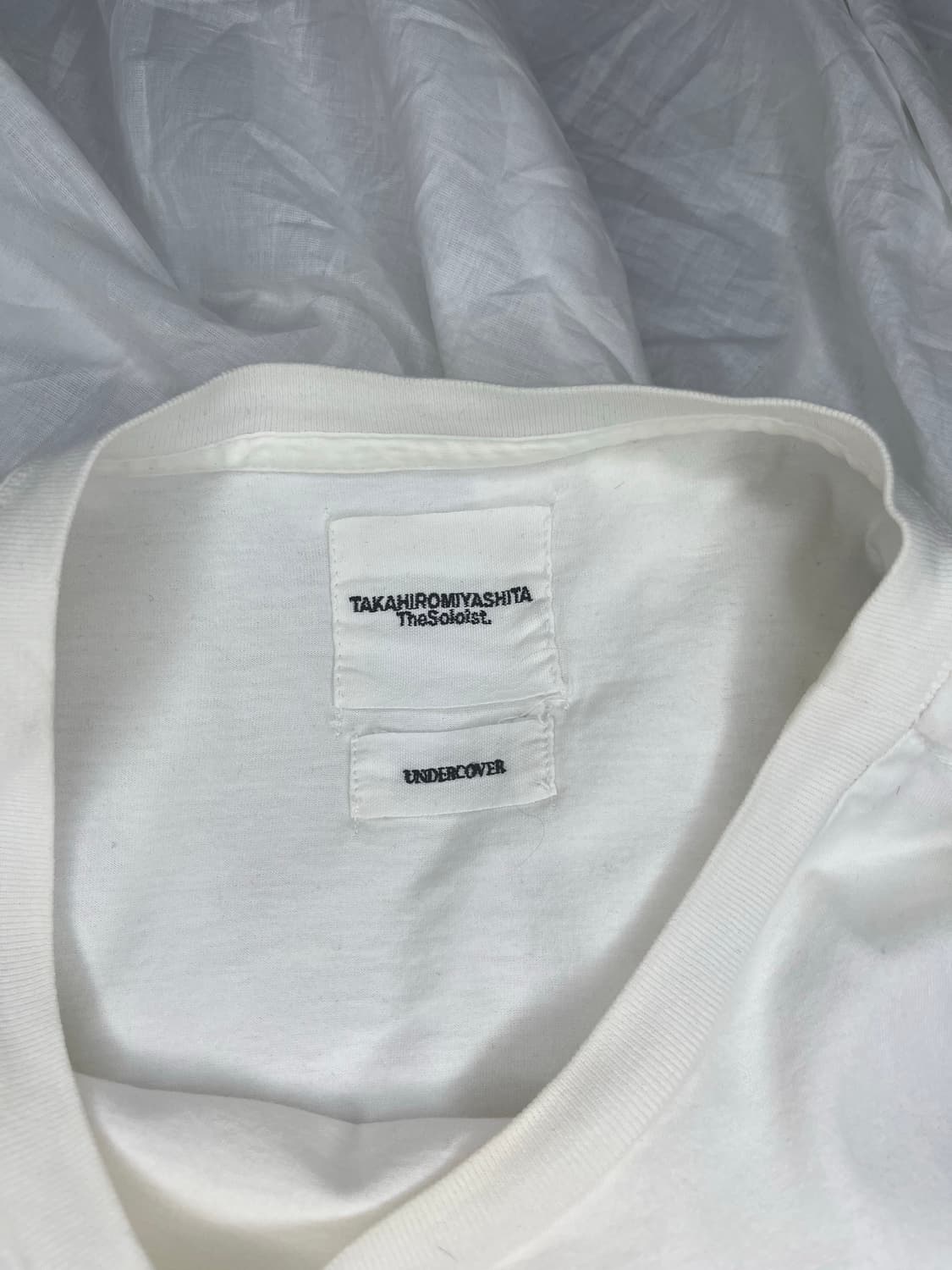 언더커버 x 타카히로미야시타 더 솔로이스트 노 보더스 티셔츠 상품이미지3