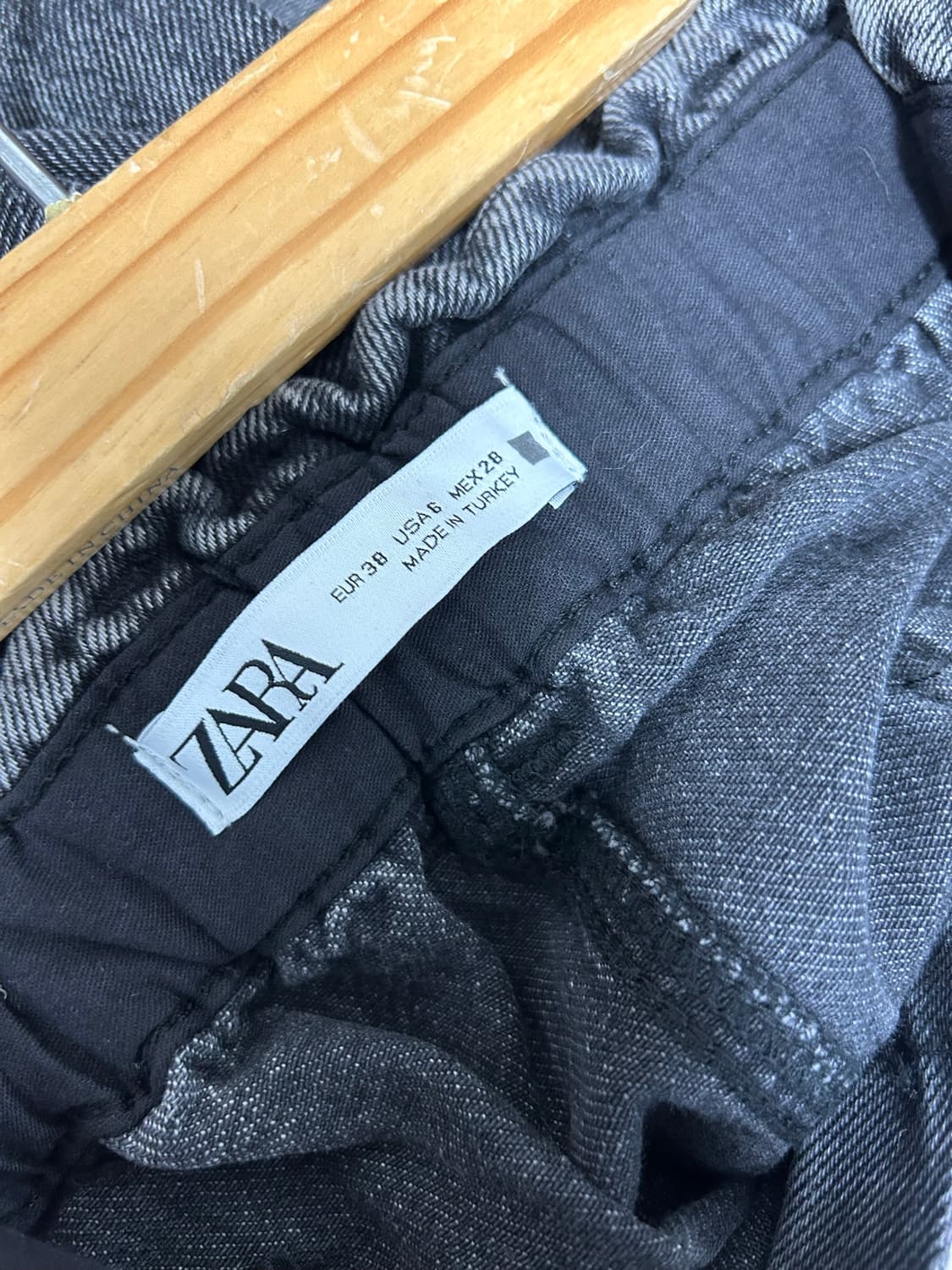 ZARA 워싱 데님 팬츠 38 상품이미지5