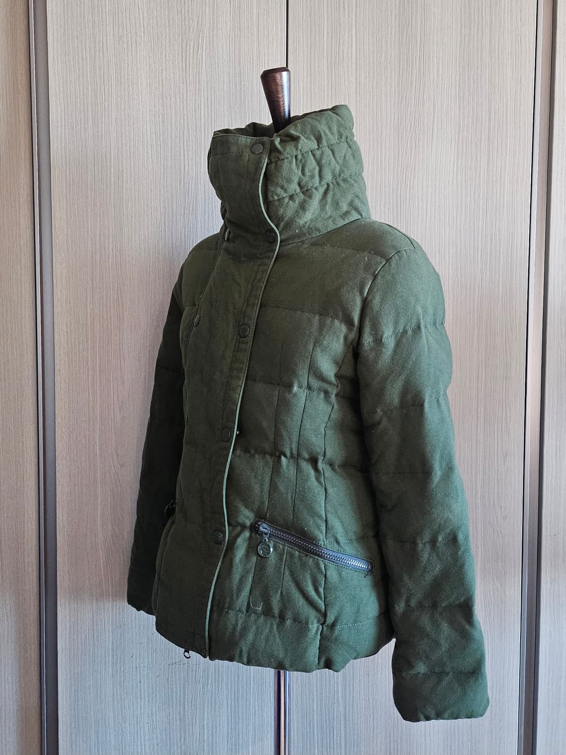 (정가150만원대)몽클레어 여성 클래식 숏 거위털 패딩 44~55 상품이미지5