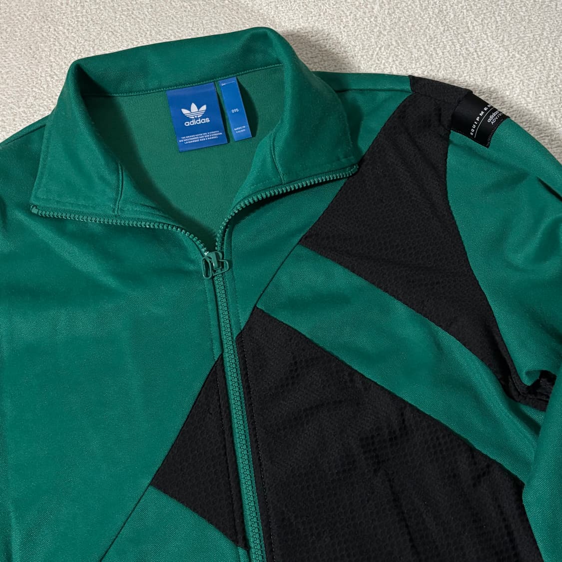 아디다스 올드스쿨 EQT 그린 트랙탑 져지 상품이미지2