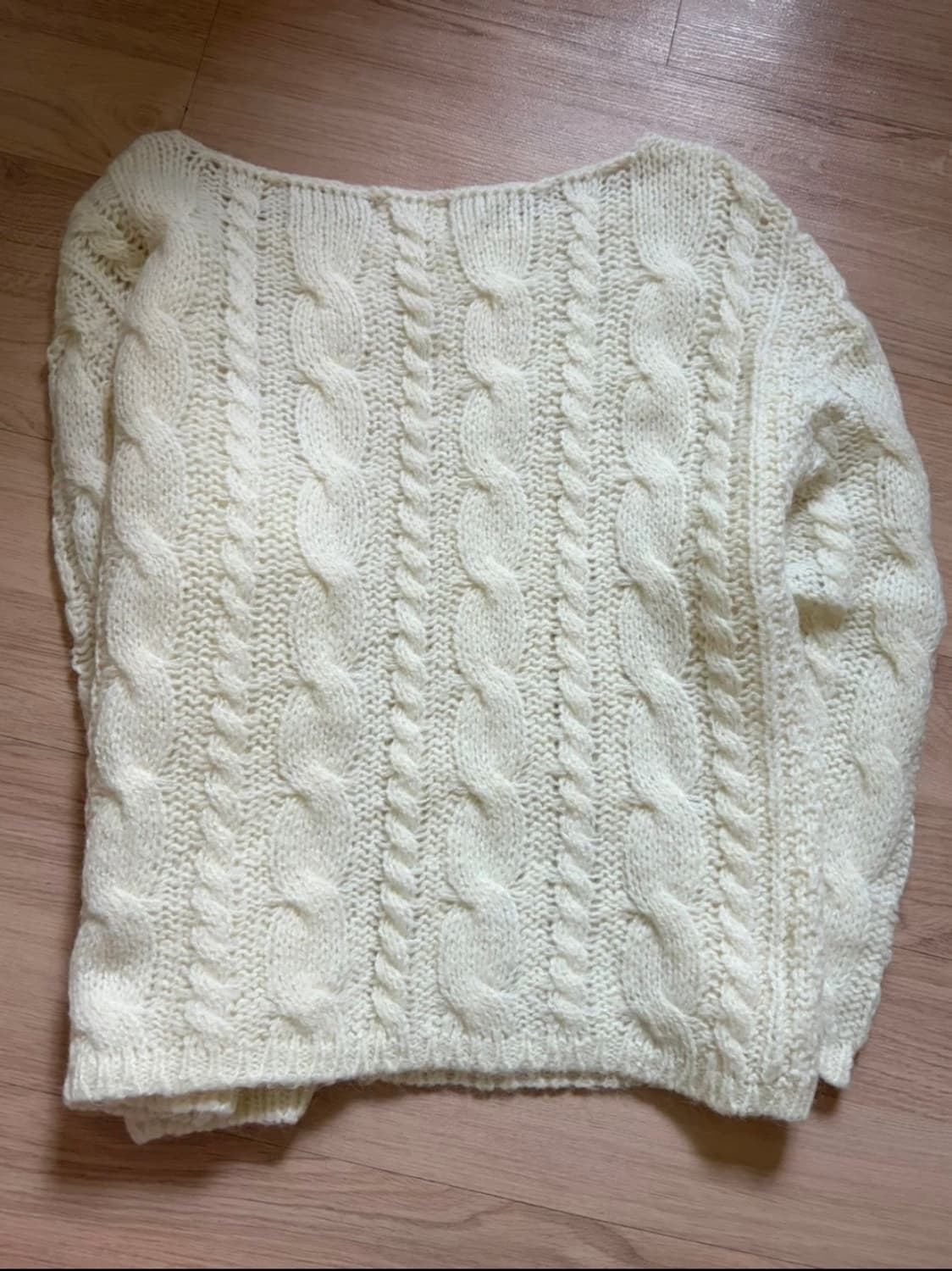 위드아웃썸머 시나몬 케이블 니트 아이보리 상품이미지3