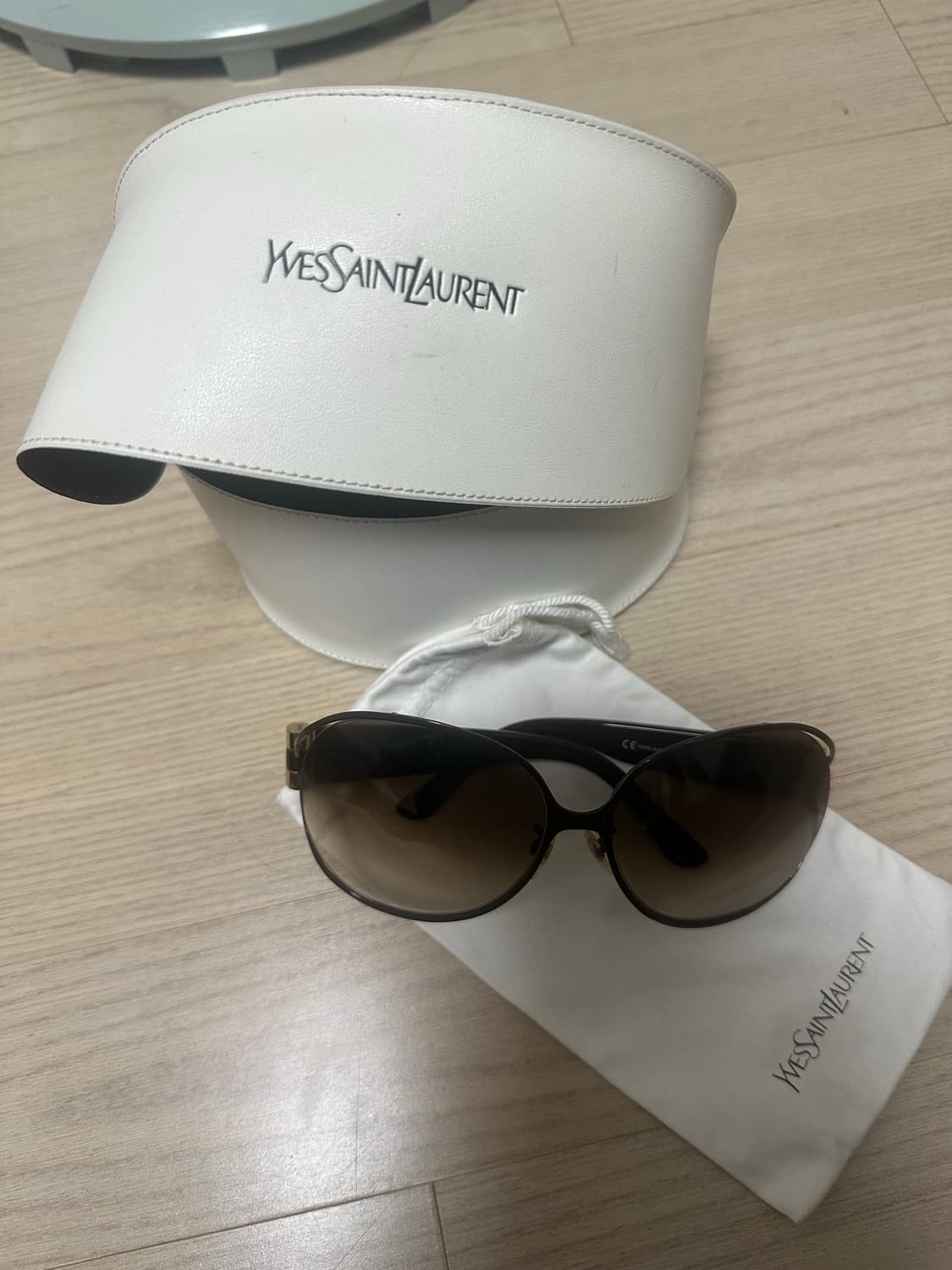 입생로랑 ysl 선글라스 상품이미지1