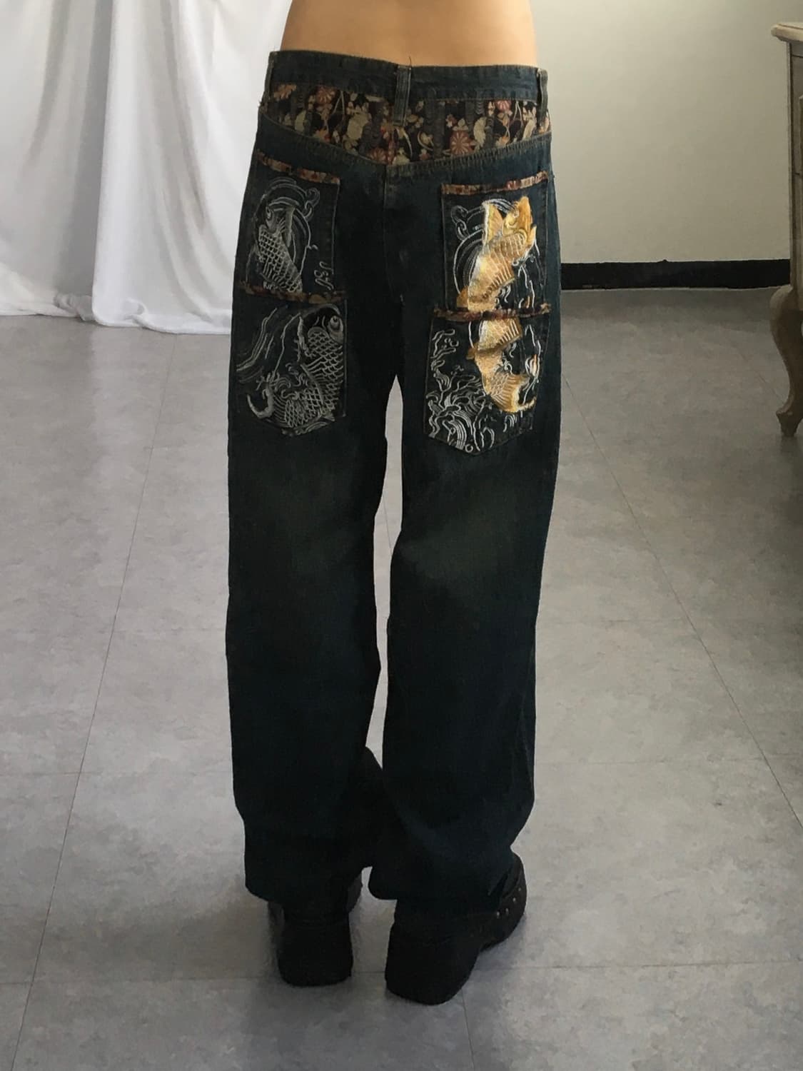 Oriental needle work denim pants 상품이미지1