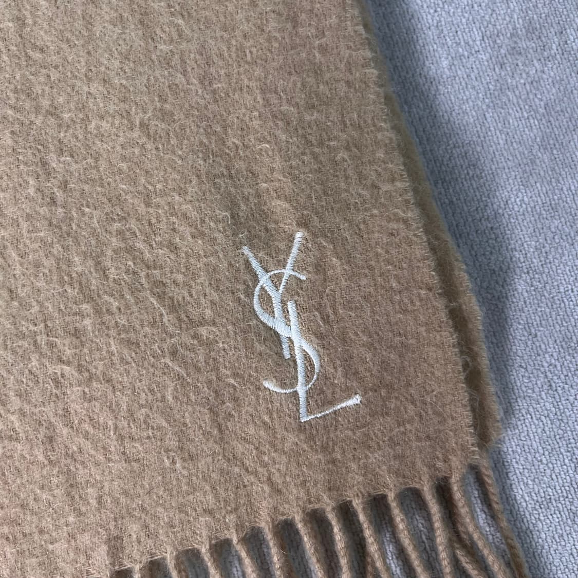 입생로랑 90s 베이지 울 머플러 상품이미지3