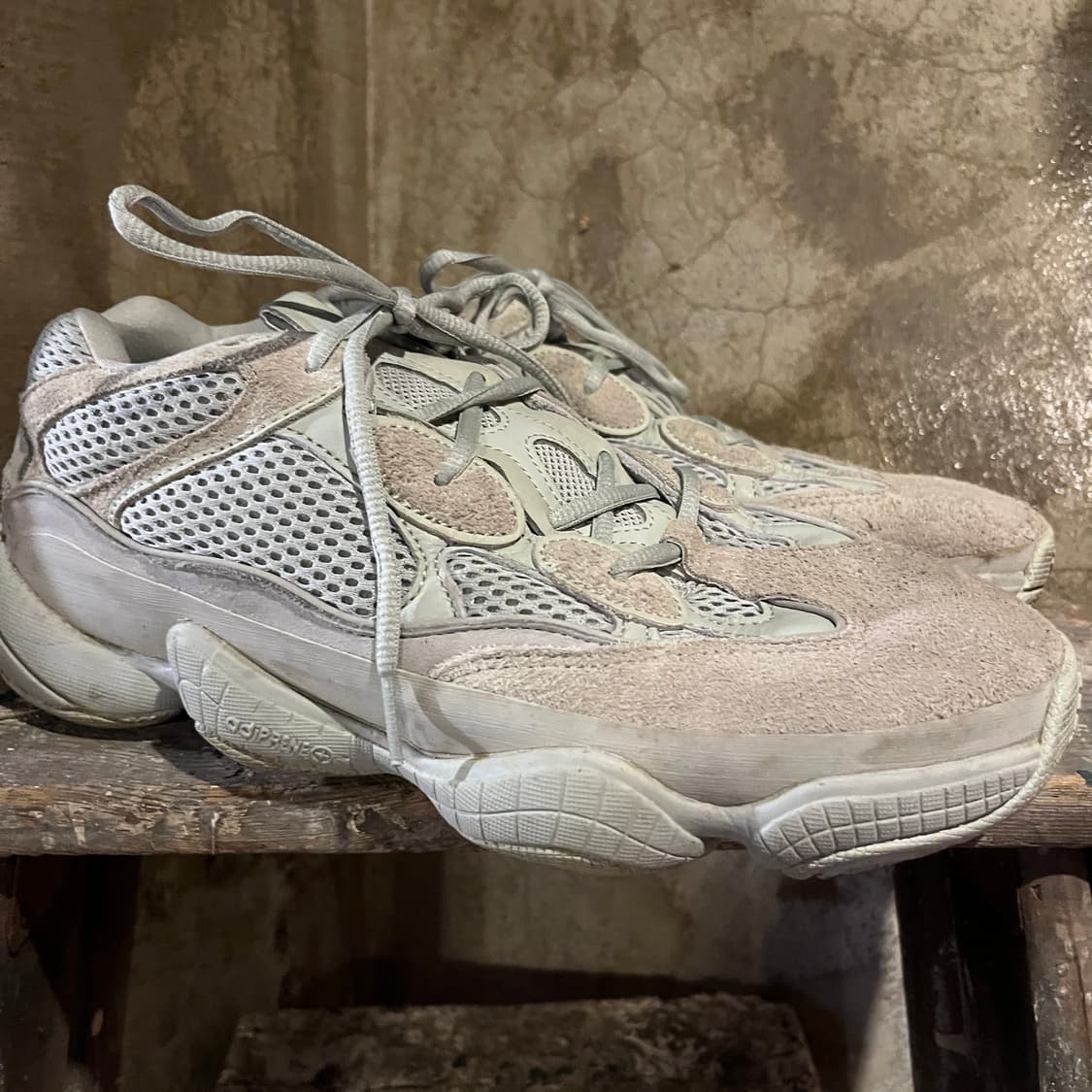 아디다스 이지 500 상품이미지5