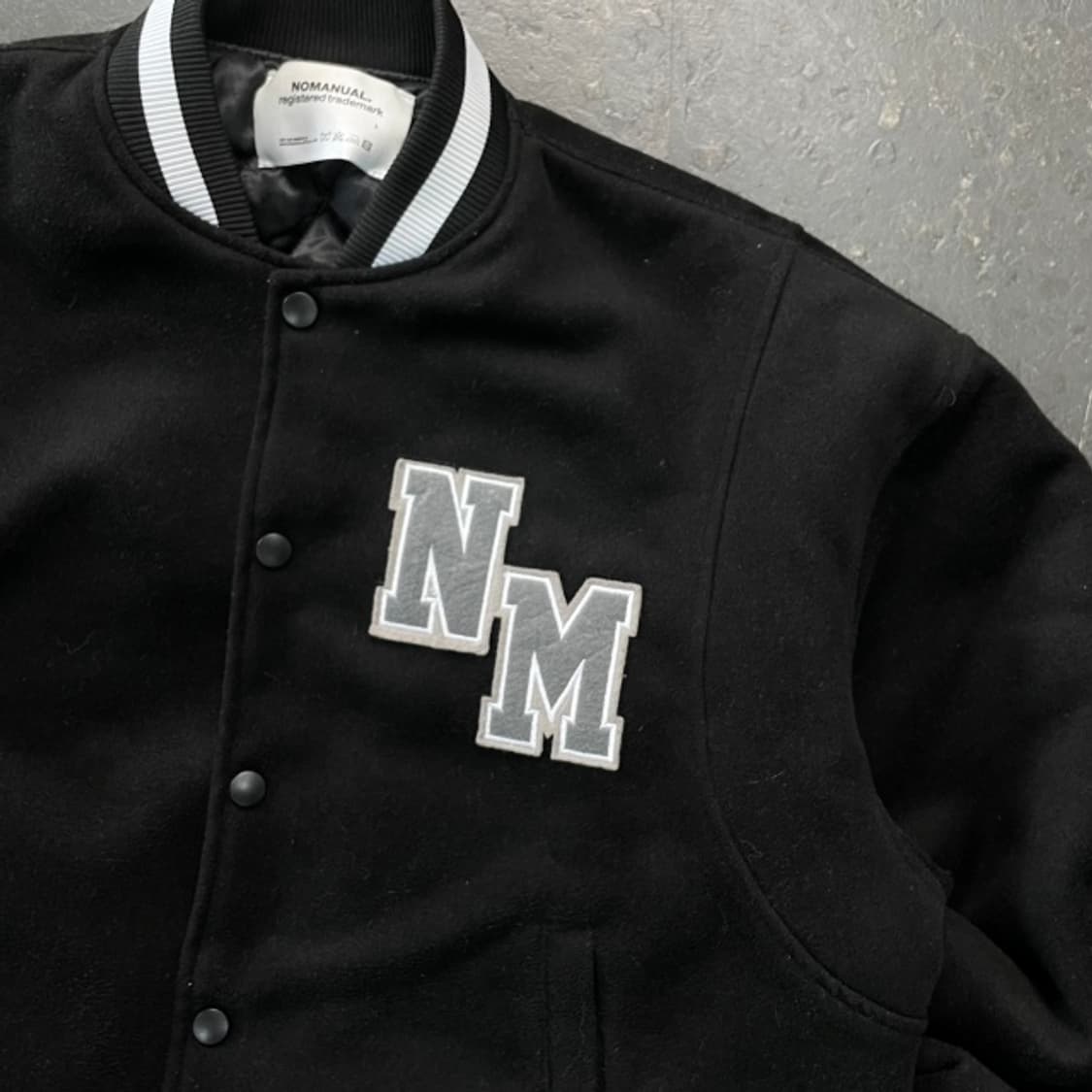 100 노매뉴얼 바시티 자켓  상품이미지2