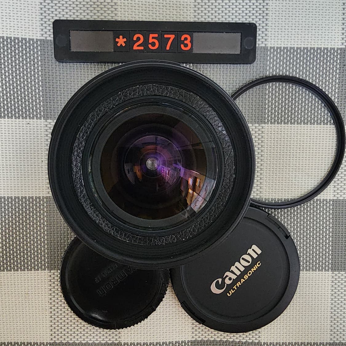 캐논 AF 마운트 탐론 19-35mm 줌렌즈 상품이미지1