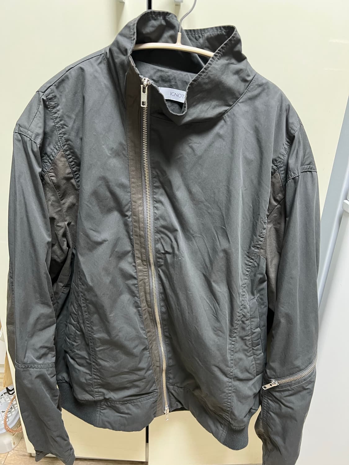 (M)이그노타 코어 10 사선 집업 상품이미지1