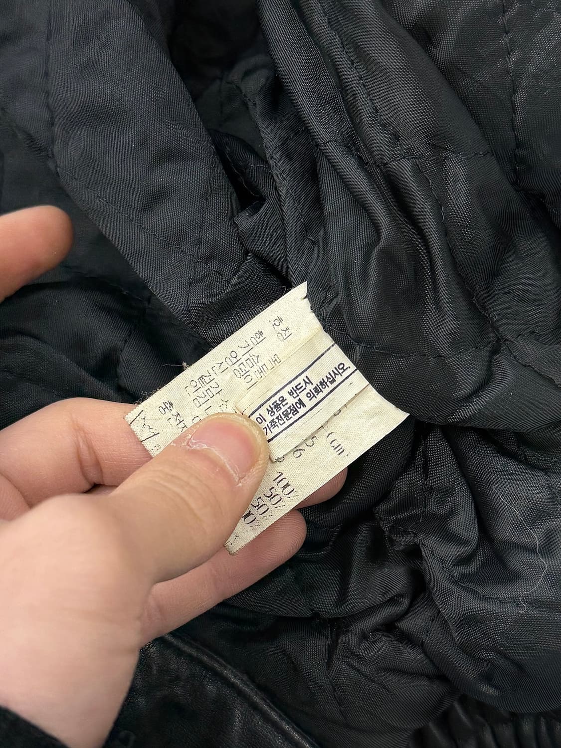 쏘시에 90s 셰어링 라인 스티치 카우레더 봄버 자켓 상품이미지7