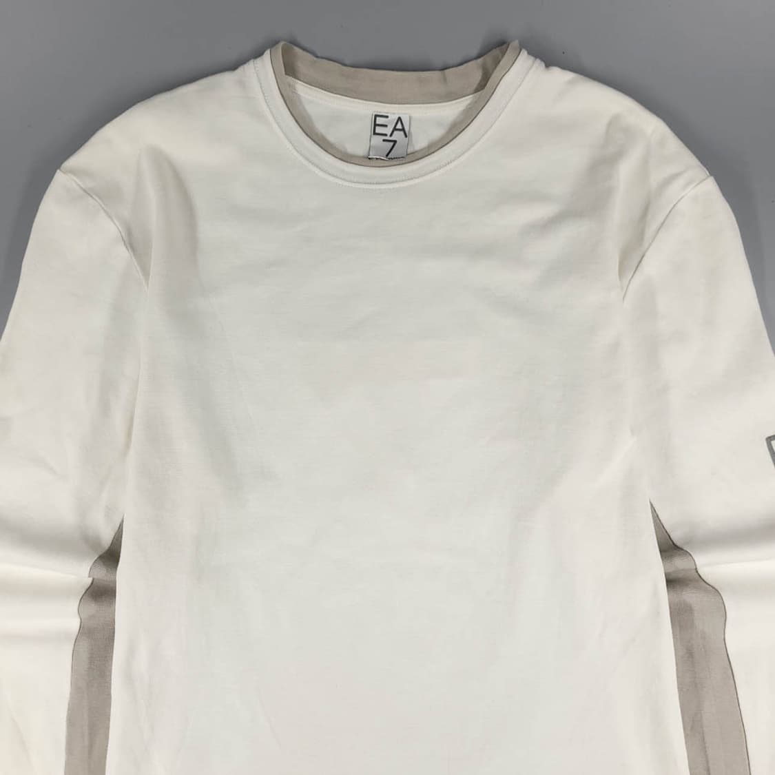 ARMANI WHITE EMBROIDERED LONG SLEEVE 상품이미지5