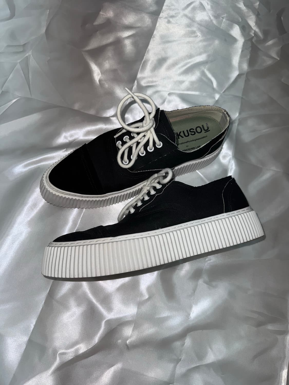 언더커버리즘 블랙 캔버스 로우탑 스니커즈 (260mm) 상품이미지4