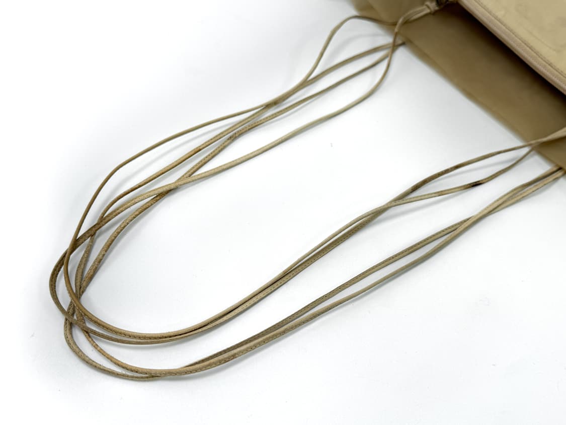 프라다 메쉬 쇼퍼백 베이지 + 레더 파우치 상품이미지7