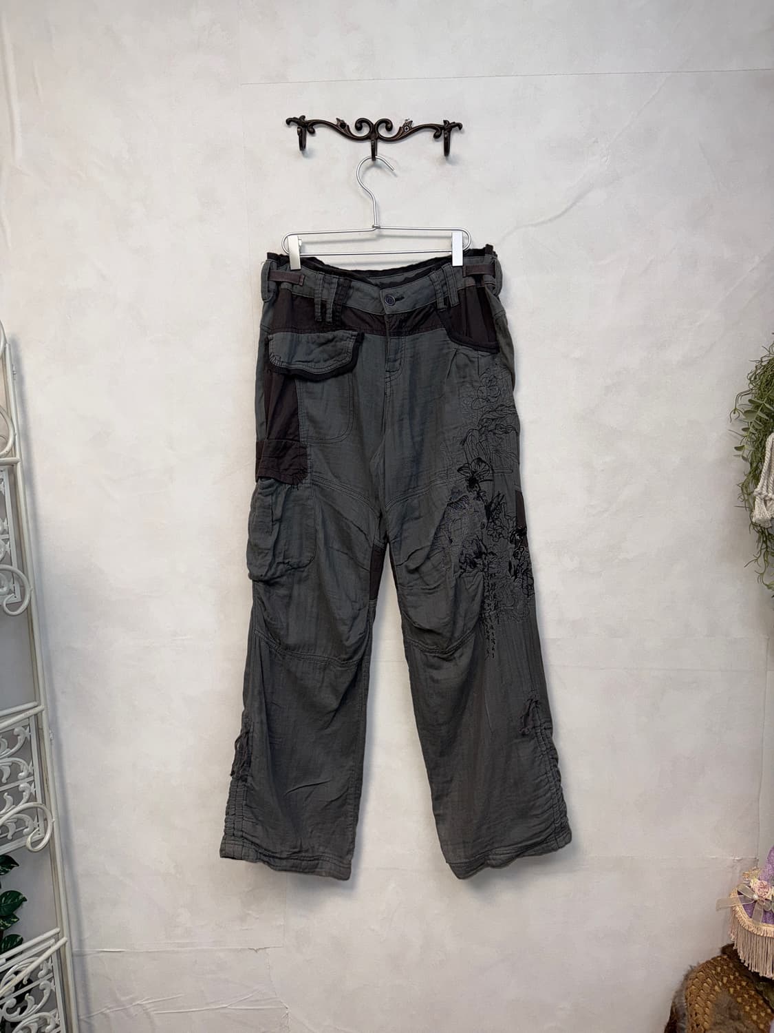 Charcoal oriental linen shirring 카고팬츠 상품이미지1