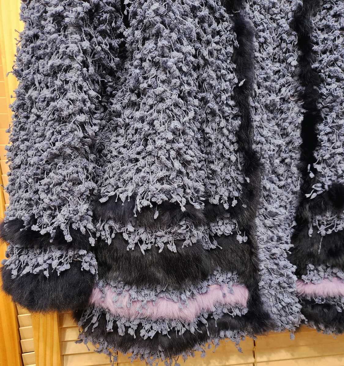 오즈세컨 배색 퍼 부클코트55 상품이미지3