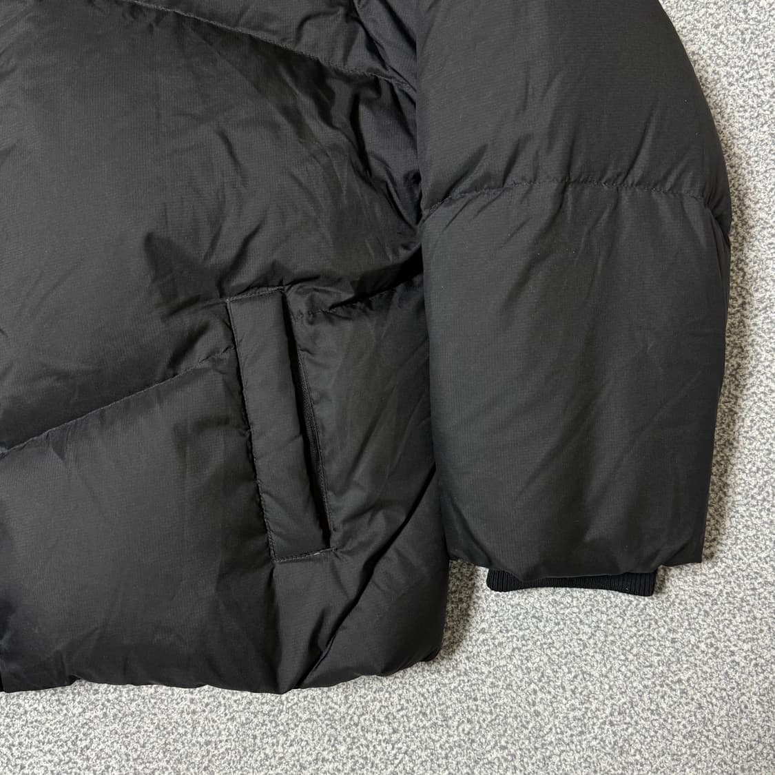 [정가 24만원] 노메뉴얼 패딩 M 상품이미지7
