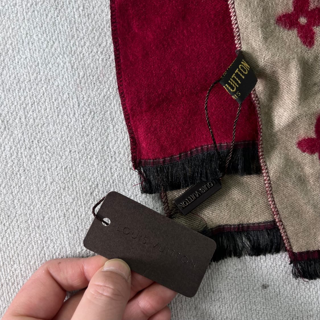 루이비통 캐시미어 모노그램 버건디 머플러  상품이미지3