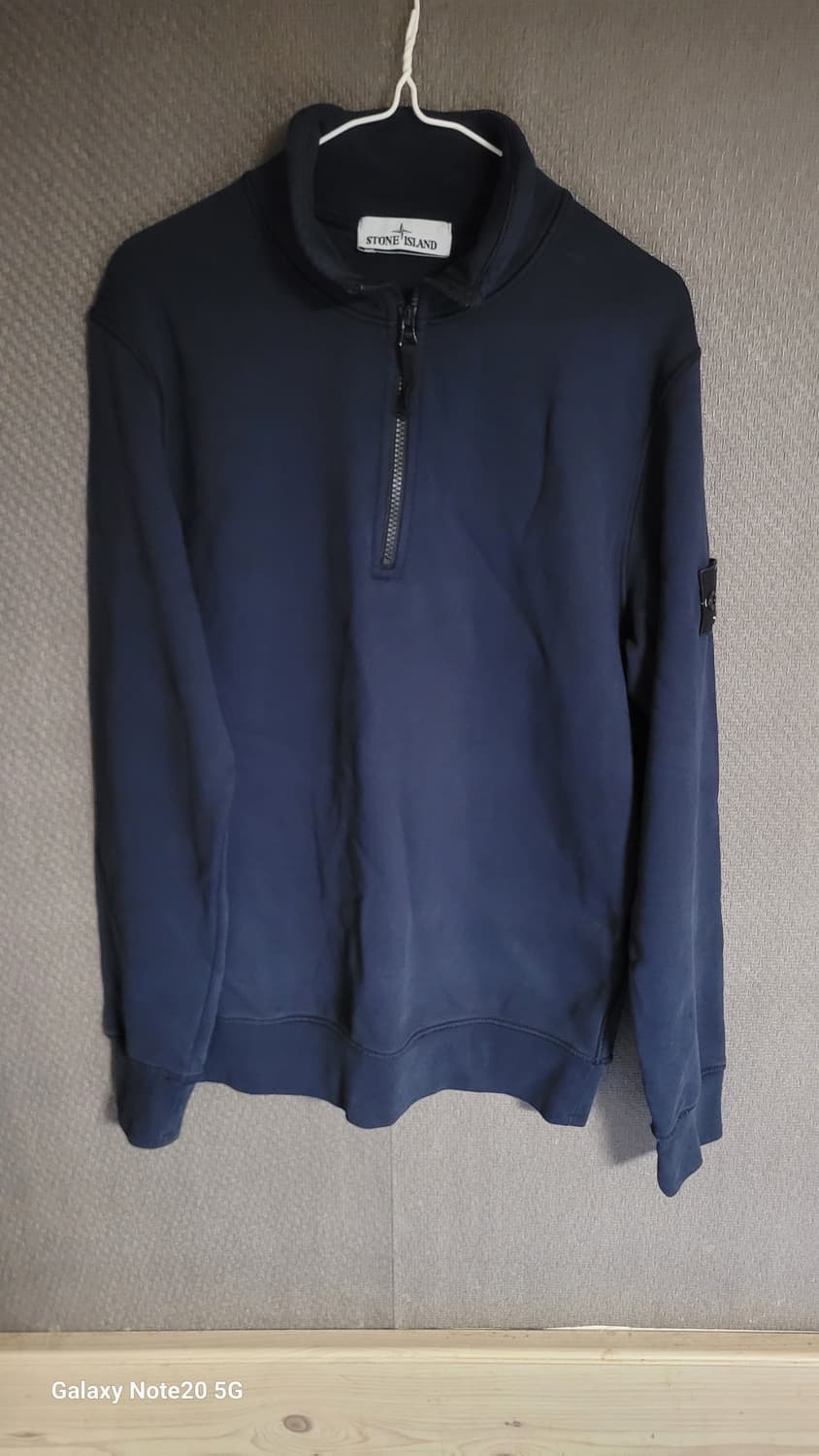 스톤아일랜드 반집업 맨투맨 상품이미지1