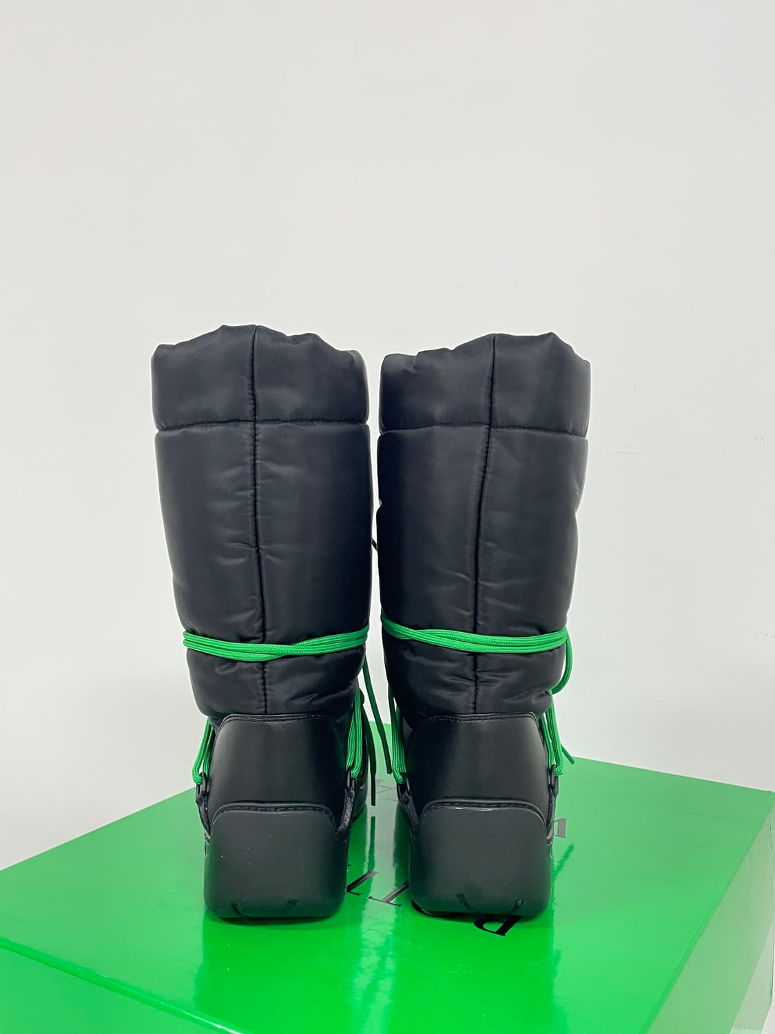 새상품 보테가 베네타 패딩 퍼들 봄버 부츠 패딩부츠 퍼들부츠 상품이미지7